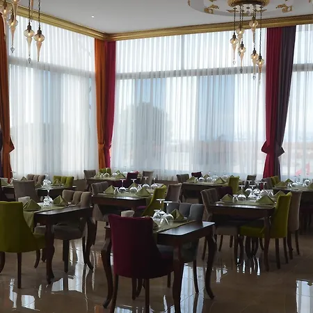 Rakasta Boutique & Convention Center 4*