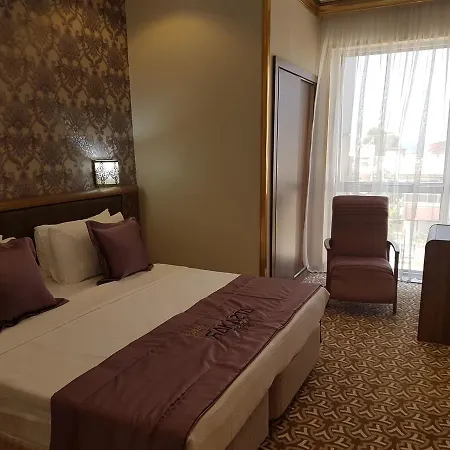Rakasta Boutique & Convention Center Hotel 4*