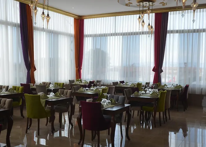 Rakasta Boutique & Convention Center 4*