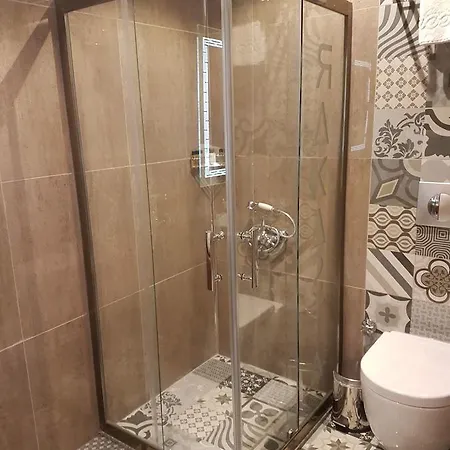 Rakasta Boutique & Convention Center